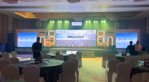 Maxxcott Product Launch: event photograph 4